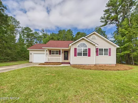 267 Graystone Pointe Dr, Macon, GA 31211