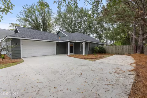 100 Pebblebrook East E, Warner Robins, GA 31088 photo 3