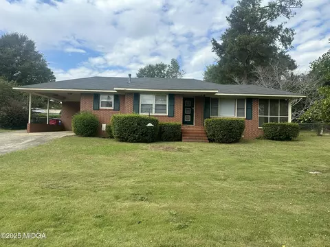 3607 Pineland Trl, Macon, GA 31206