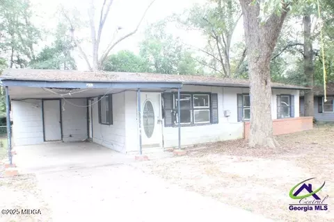 2452 Thrasher Ave, Macon, GA 31206