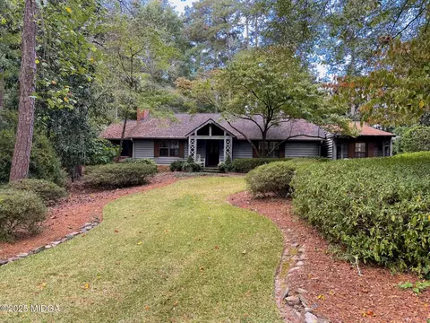 120 Surrey Ln, Macon, GA 31210