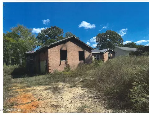 2660 Heath Rd, Macon, GA 31206