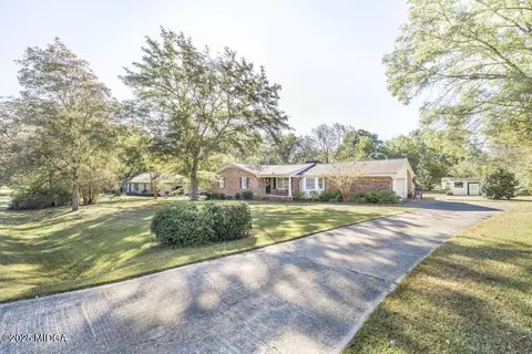 559 Stone Edge Rd, Macon, GA 31210