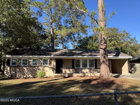133 Briardale Ave, Warner Robins, GA 31093
