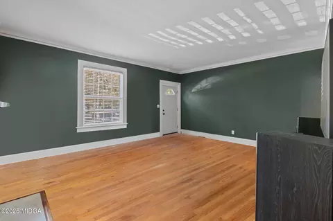 Living - 939 Boulevard, Macon, GA 31211 photo 2 of 2