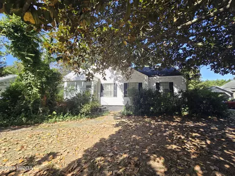 1309 Georgia Ave, Perry, GA 31069