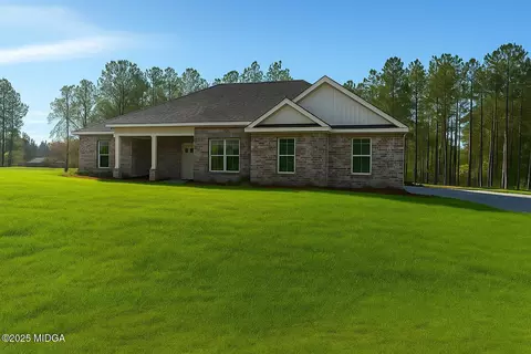 106 Maries Garden Trl, Macon, GA 31216