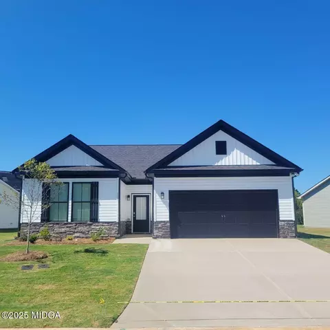 107 Breakwater Way, Perry, GA 31069