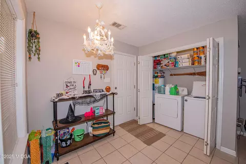 111 Oakridge Dr, Warner Robins, GA 31093 photo 12