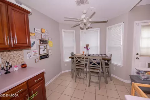 111 Oakridge Dr, Warner Robins, GA 31093 photo 9