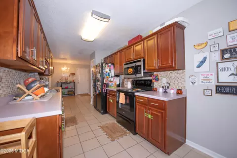 111 Oakridge Dr, Warner Robins, GA 31093 photo 10