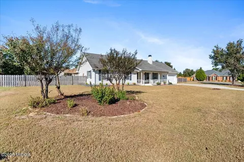 500 Greenview Ct, Bonaire, GA 31005