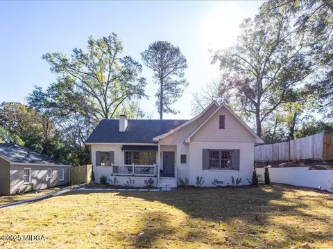 235 Vista Cir, Macon, GA 31204