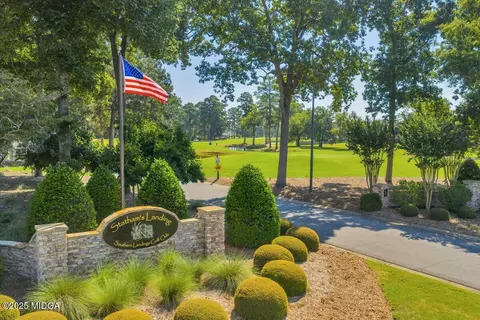 215 Falcon Crest Crst, Warner Robins, GA 31088