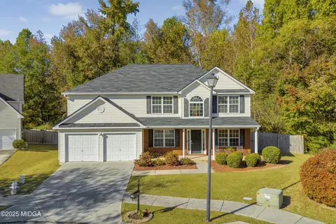 4336 Beaver Pond Ct, Loganville, GA 30052