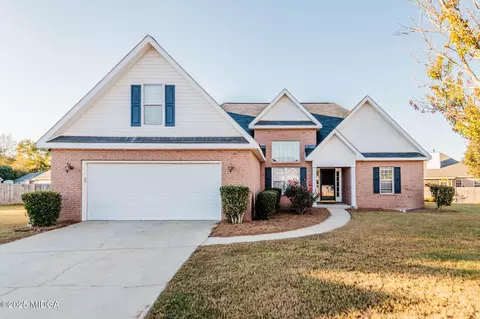 306 Thornwood Dr, Bonaire, GA 31005