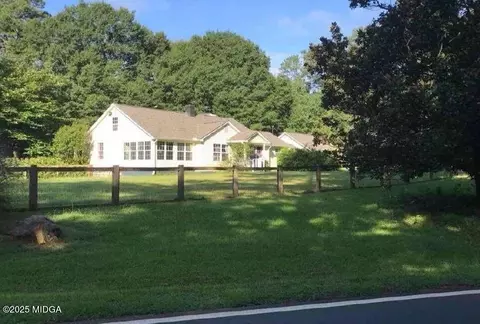 7995 Rico Rd, Chattahoochee Hills, GA 30268