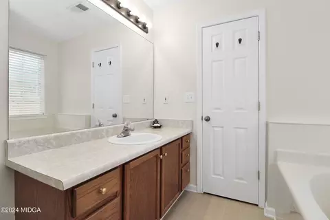 106 Meadow View Dr, Jackson, GA 30233 photo 22