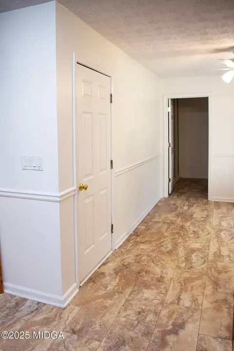 106 Meadow View Dr, Jackson, GA 30233 photo 11