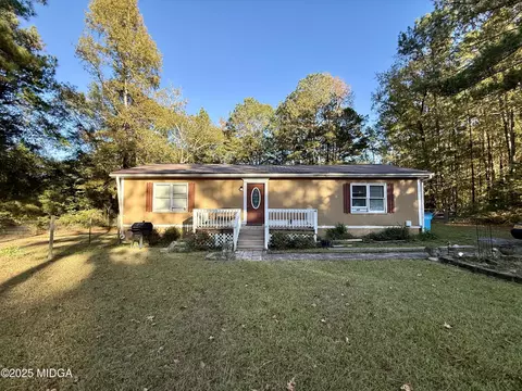 89 Springdale Rd, Jackson, GA 30233