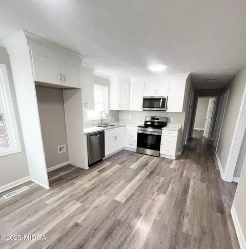 123 Regina Dr, Macon, GA 31217