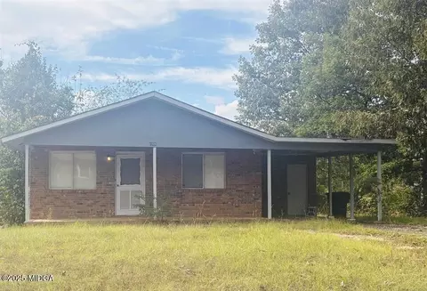 109 Smith Ct, Warner Robins, GA 31088