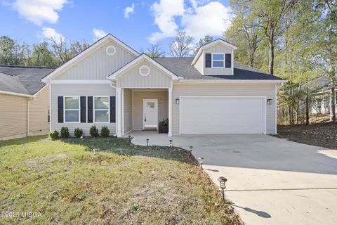 357 Cypress Dr, Gray, GA 31032