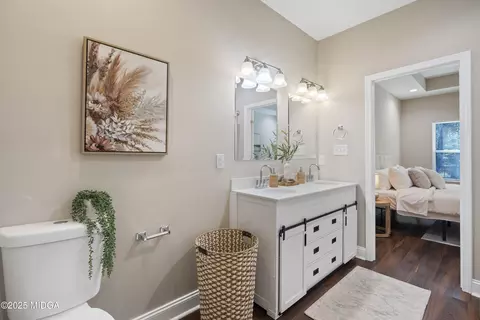 Bath - 357 Cypress Dr, Gray, GA 31032 photo 2 of 4
