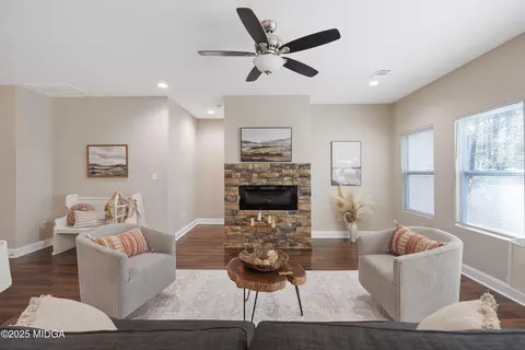 Living - 357 Cypress Dr, Gray, GA 31032 photo 2 of 6