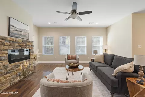 Living - 357 Cypress Dr, Gray, GA 31032 photo 5 of 6