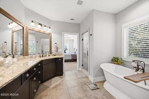 217 Crescent Dr, Forsyth, GA 31029 photo 8