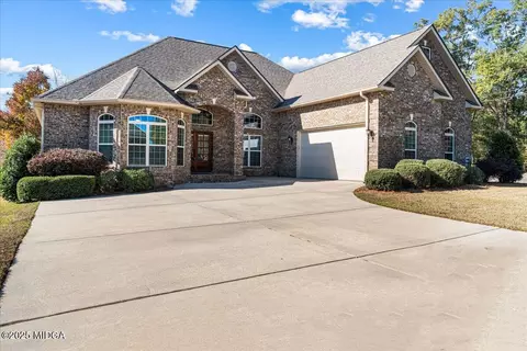 157 Wessex Dr, Bonaire, GA 31005
