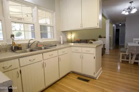 Kitchen - 1205 Morningside Dr, Perry, GA 31069 photo 2 of 3