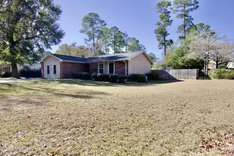 Exterior - 1205 Morningside Dr, Perry, GA 31069 photo 3 of 6