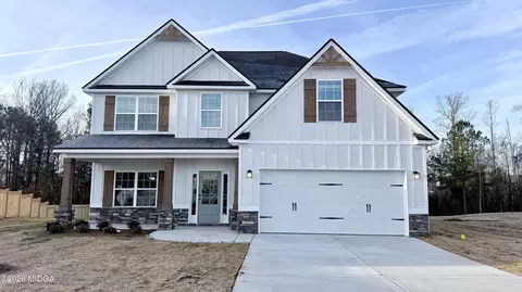 231 Meadows Ln #194, Bonaire, GA 31005