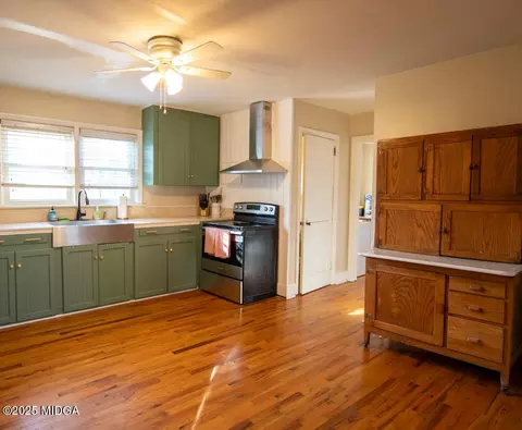 3160 Walden Rd, Macon, GA 31216