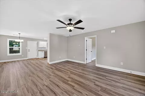 315 Lee St, Perry, GA 31069 photo 6