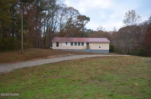 95 Big Buck Trl, Jackson, GA 30233