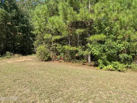 106 Maple Glen Ct, Centerville, GA 31028