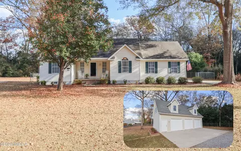215 Stonefield Cir, Macon, GA 31216