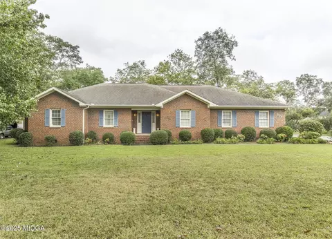 5731 School Rd, Macon, GA 31216