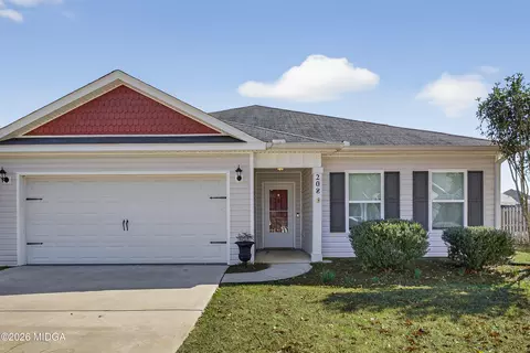 208 New Hope Dr, Perry, GA 31069