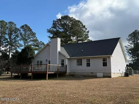 247 Southern Walk Cir, Gray, GA 31032