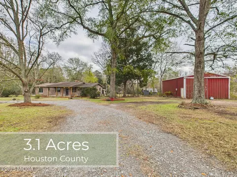 312 Henson Rd, Hawkinsville, GA 31036