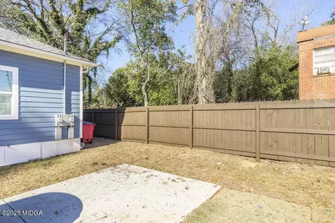 Exterior - 2607 Beech Ave, Macon, GA 31204 photo 5 of 10