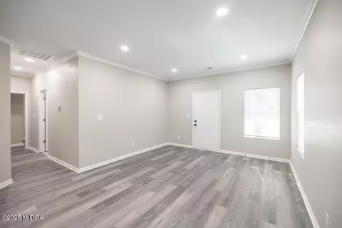 Living - 2607 Beech Ave, Macon, GA 31204 photo 5 of 6