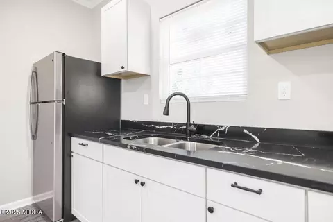 Kitchen - 2607 Beech Ave, Macon, GA 31204 photo 2 of 4
