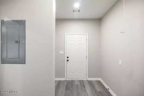Entry Way - 2607 Beech Ave, Macon, GA 31204 photo 4 of 5