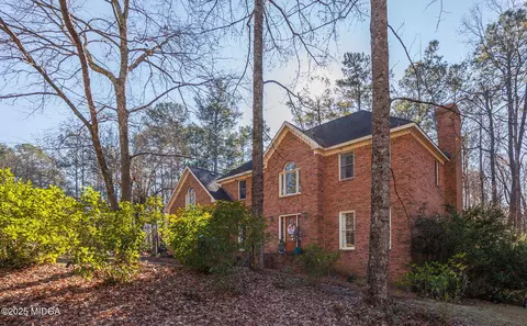101 Carriage Dr, Macon, GA 31210