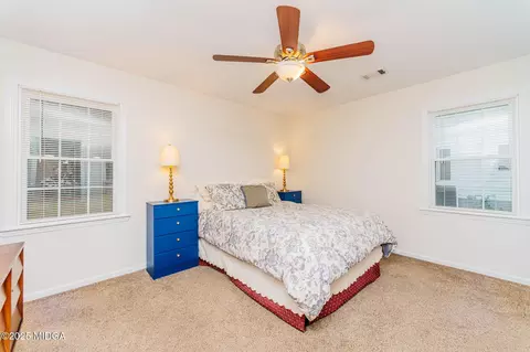 Bedroom - 1009 N Davis Dr N, Perry, GA 31069 photo 2 of 12
